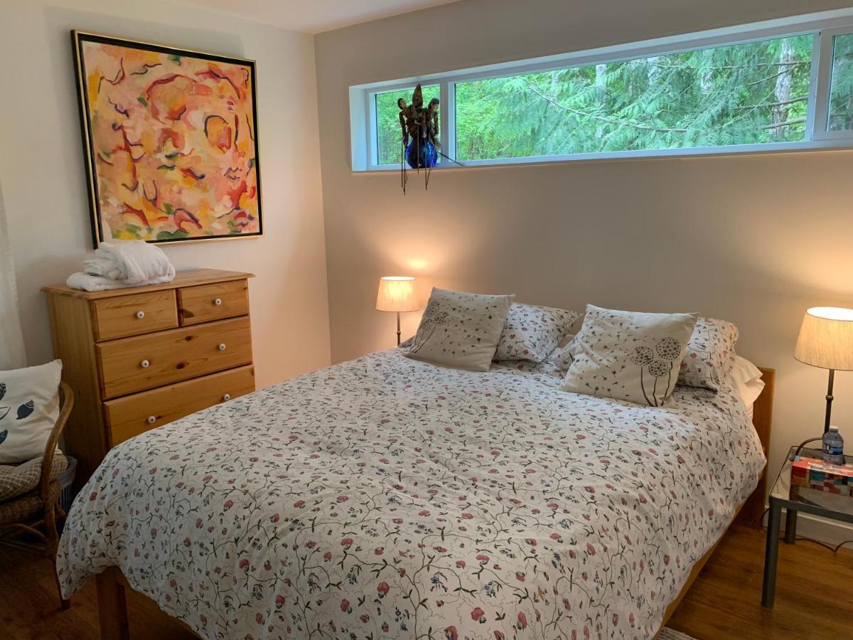 Forest By The Sea Rentals Merville Exterior photo