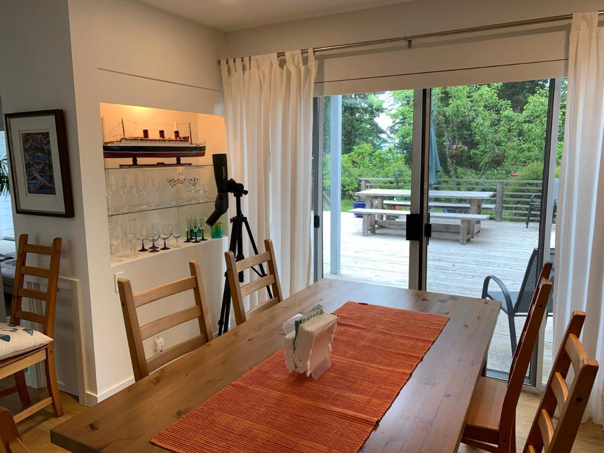 Forest By The Sea Rentals Merville Exterior photo